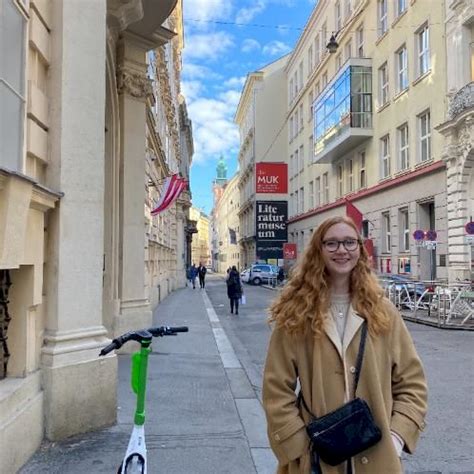 chloe wien